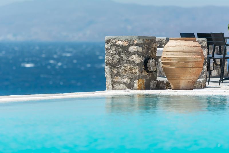 Capo Di Mykonos Resort Agios Ioannis Diakoftis Exterior photo